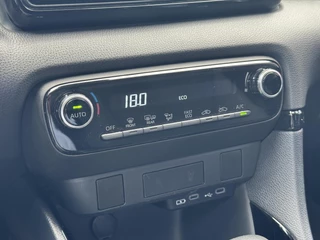 Toyota Yaris 1.5 Hybrid 115 First Edition CLIMA APPLE/ANDROID AD-CRUISE CAMERA BLUETOOTH / 10