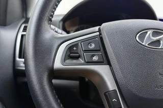 Hyundai i20 1.2i i-Vision / 20