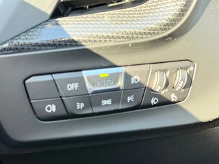 BMW 1-serie 116i / camera / carplay / navigatie skyscraper / 26
