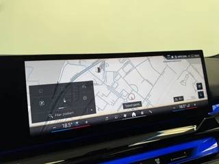 BMW i5 eDrive40 84 kWh  Head-Up ACC PDC Trekhaak M-Sport Leder 24 Maanden garantie* (Vraag naar de voorwaarden) / 36