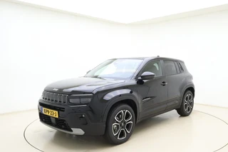 Jeep Avenger Summit 54 kWh | Navigatie | DEMO | 8 jaar speciale garantie | Electrische achterklep | Camera | Stoel- en stuurverwarming | Climate control
