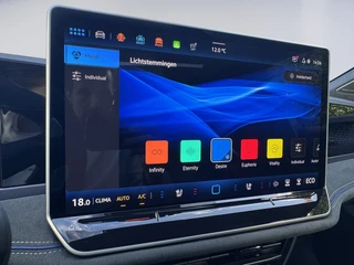 Volkswagen Passat Variant 1.5 eHybrid R-Line Edition 272pk / 5 JR Garantie / Pano / Leer / Trekhaak / H-K / Hud / Keyless / 360 / 40
