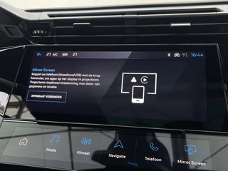 Peugeot 308 Plug-in Hybrid 225 EAT8 Automaat GT  | Schuifdak | Leder | Camera rondom | Focal Audio | / 15