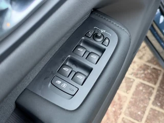 Volvo XC60 2.0 T6 AWD Ultra Black Edition Panodak H&K 360 Camera / 32