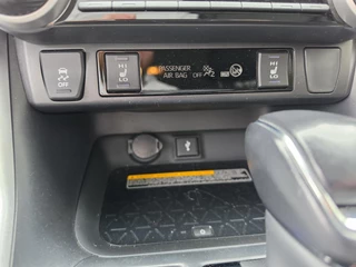 Toyota RAV4 2.5 Hybrid AWD Business Plus AD-CRUISE BLINDSPOT APPLE ANDROID STOEL/STUUR EL-ACHTERKLEP PARK-SENSOREN CLIMA LEDER / 22