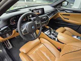 BMW 5-serie Touring 540i xDrive |M SPORT|PANO|MEMORY|H&K|VOL! / 18