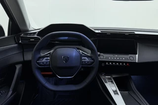 Peugeot 408 1.6 HYbrid 225 e-DSC7 Allure DEMO ZONDER KMS! l Wireless Apple Carplay & Android Auto l Digitale Cockpit l DAB l Bluetooth l PDC l LED verlichting l Lichtmetalen Velgen / 35
