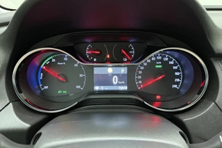 Opel Grandland X 1.6 Turbo 300pk Hybrid4 Elegance | Navigatie | Keyless | Camera | Parelmoer kleur | Electrische achterklep | Lichtmetalen velgen | AGR Comfortstoelen | Voorruitverwarming | Zwart dak / 26