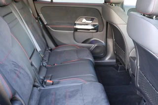 Mercedes GLB 200 d AMG Line / Keyless-Go / Winter-Paket / Multibeam LED / Camera / 35