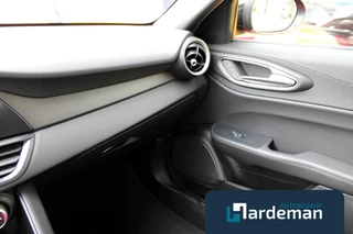 Alfa Romeo Giulia 2.0 Ti AWD | Facelift | 32DKM | Leder / 12