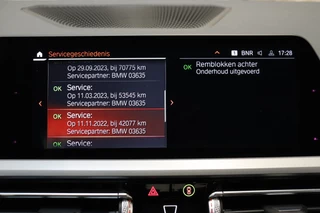 BMW 3 Serie Sedan 320i Executive Edition Automaat  / Trekhaak / Live Cockpit Professional / Cruise Control / Parkeersensoren / Neerklapbare Achterbank / Apple Carplay / Sportstuur / 26