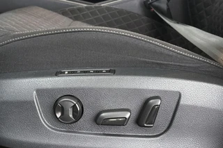 Škoda Superb Combi 1.4 TSI iV Ambition / 19