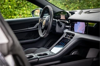 Porsche Taycan 4S Performance 93 kWh Vierwielbesturing Innodrive Matrix Bose / 29