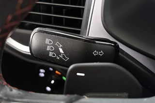 SEAT Ateca 1.5 TSI FR Business Intense Automaat Trekhaak Pano Leder Stoelverwarming / 48