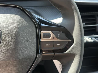 Peugeot 208 1.2 Hybrid 110 e-DCS6 Allure | Climate Control | Navigatie | Full LED | DAB | Parkeercamera/-sensoren | Apple Carplay/Android Auto | Dode hoekdetectie | Lichtmetalen velgen | / 29