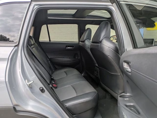 Toyota Corolla Cross Hybrid 200 Style|Panodak|Half-Leder|Adaptive-Cruise|Stoelverwarming|Blindspot|LED / 31
