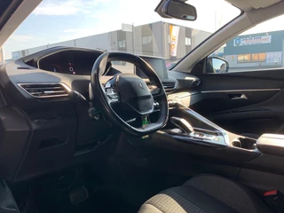 Peugeot 5008 1.2 PureTech Allure AUT|7 zit|Cruise|Trekhaak / 31