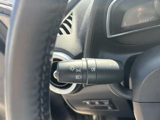 Mazda 2 1.5 Skyactiv-G Luxury  | Leer | Apple/Android | Stoel- en stuurverwarming | PDC | Cruise | ECC | Navi / 23