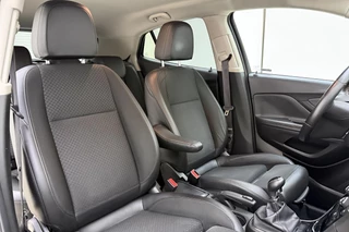 Opel Mokka X 1.4 Turbo Innovation | Trekhaak | AGR Comfortstoelen | Climate control | Half lederen bekleding | Keyless | Camera | Lichtmetalen velgen / 15