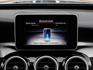 Mercedes-Benz C-klasse Estate 180 Premium | LED | Trekhaak | Camera | Apple CarPlay/Android Auto | Stoelverwarming | Dodehoekdetectie | Dealeronderhouden / 26