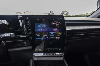 Renault Espace E-Tech full hybrid 200 techno 7p. | Trekhaak | Camera | ACC / 29