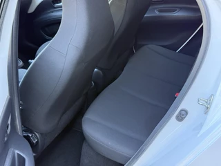 Toyota Aygo X PLAY APPLE/ANDROID LICHTMETALEN VELGEN AD-CRUISE CAMERA NL-AUTO DAB+ / 14