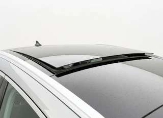 Ford Kuga 2.5 PHEV Vignale PANO - TREKHAAK / 8