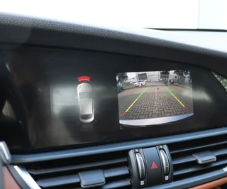 Alfa Romeo Giulia 2.0T SUPER AUT ORIG.NL/A.CarPlay/Ad.Cruise/Stuur&Stoelverw./18inch 114dkm! / 39