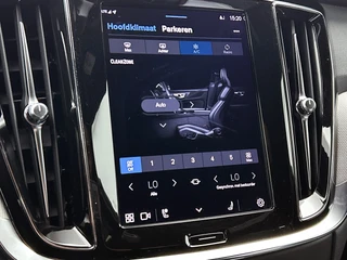 Volvo V60 2.0 T6 Plug-in hybrid AWD Plus Dark Automaat | Adaptive Cruise | Stoel/Stuurverwarming | Leder | Camera | CarPlay | BTW / 23