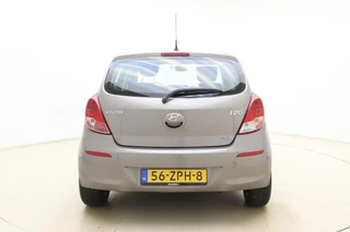 Hyundai i20 1.2i i-Motion 85pk | 5 Deurs | Airco | Lichtmetalen Velgen | Audio | Weinig Kilometers / 12