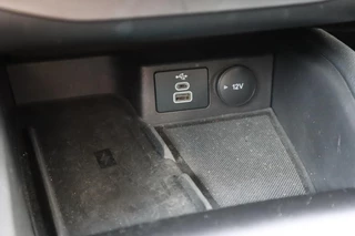 Ford Focus Wagon 125PK HYBRID TITANIUM-X VIRTUAL-COCKPIT B&O AUDIO CLIMA P-SENSOREN 17"LMV LED CAMERA WINTERPACK NL-AUTO / 31