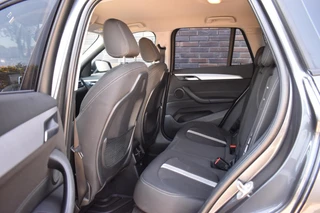 BMW X1 sDrive20i High Executive / 6