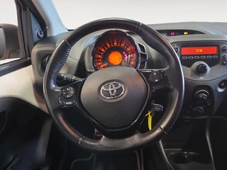 Toyota Aygo 1.0 VVT-i x / 11