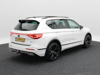SEAT Tarraco 1.5 TSi 150 Pk Automaat FR Business Intense 7-Pers | 360 Camera | Panorama Dak | Full LED | Trekhaak | Carplay | navigatiesysteem | Climate Control | 20 Inch | 70.775 Km!! / 2