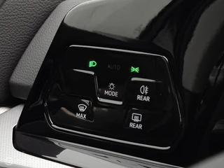VOLKSWAGEN VARIANT 1.0 TSI/LED/CARPLAY/ADAPTIVE CRUISE/CLIMATE/KEYLESS / 37