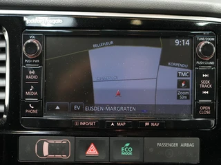 Mitsubishi Outlander 2.0 PHEV Pure / 32