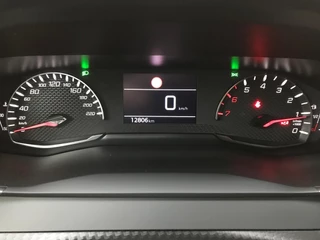 Peugeot 2008 1.2 PureTech Style | Camera | Navigatie / 12