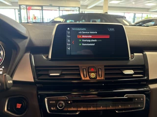 BMW 2-serie Active Tourer 225xe iPerformance High Executive,pano/navi/camera/stoelverw/elec klep / 19