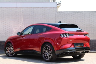 Ford Mustang Mach-E GT Extended AWD 98 kWh  | Adaptieve cruise | B&O | 360 camera | Panoramadak | Winterpack / 4
