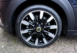 MINI Electric SE Electric Charged 33 kWh / 6