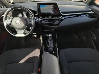 Toyota C-HR 1.8 Hybrid Dynamic / 10