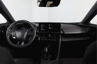 Toyota C-HR 1.8 Hybrid 140 Dynamic  | Dig. Cockpit | Adapt. Cruise | Winterpakket | PDC | Camera | NAV + App. Connect | ECC | DAB | LM 18" | 2989 / 4