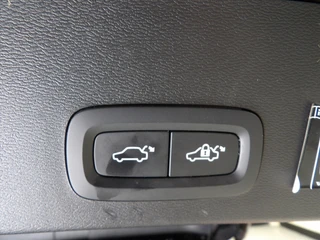 Volvo XC40 T4 Twin Engine 211pk Geartronic Inscription Expression / 38
