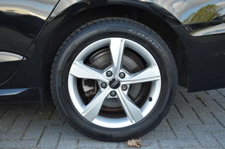Audi A4 Limousine 35 TFSI Advanced Edition / 15