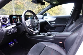 Mercedes-Benz A-Klasse 250 e Business Solution AMG Limited Pano / 27