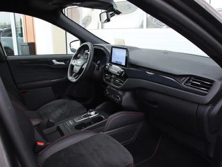 Ford Kuga 2.5 PHEV 225PK ST-Line X | Trekhaak / 39