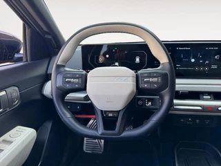 Kia EV4 Hatchback GT-Line Business Edition 81.4 kWh | Direct beschikbaar | Stoel-Stuur verwarming | Draadloos Apple Carplay - Android Auto | GT-Line Exterieur en Interieur Details | Kia Leiderdorp 071 760 06 00 / 18