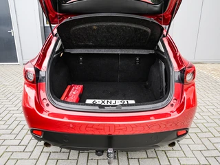 Mazda 3 2.0 GT-M | Leder | Xenon | Keyless | Head-up display | Bose | Trekhaak | PDC v+a | Stoelverwarming / 25