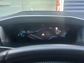 Peugeot 208 1.2 PureTech Allure Pack | Adaptive Cruise Control | Parkeercamera/-sensoren | Keyless Start | Apple Carplay/Android Auto | Climate Control | i-Cockpit | Navigatie | DAB | Full LED | Dealer Onderhouden | / 32