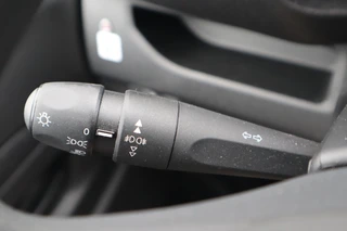 Toyota PROACE Electric Verso LONG EXTRA RANGE DYNAMIC 75KWH 8-PERSOONS ROLSTOELAUTO VERLAAGD-INBOUW-OPRIJPLAAT 2x SCHUIFDEUR / 39